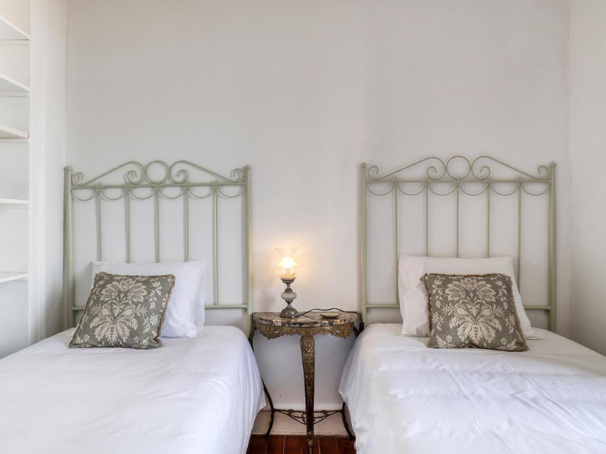 Lisbon Typical House Apartment ภายนอก รูปภาพ